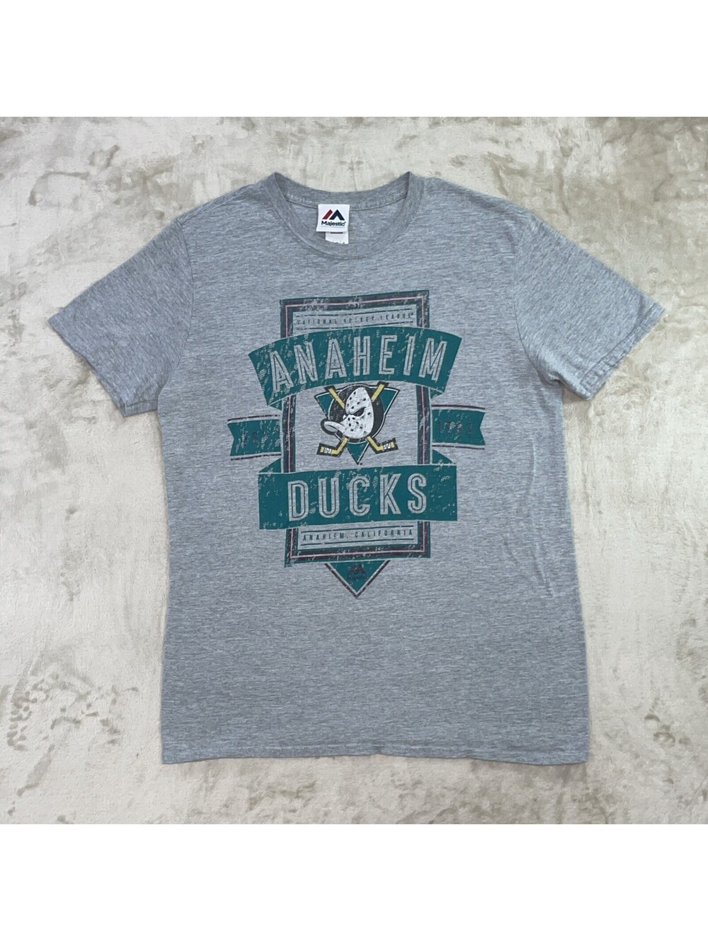 Vintage NHL Anaheim Ducks Gray Majestic T Shirt Hockey Y2K Mens Size Medium